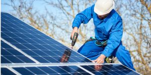 Installation Maintenance Panneaux Solaires Photovoltaïques à Serraval